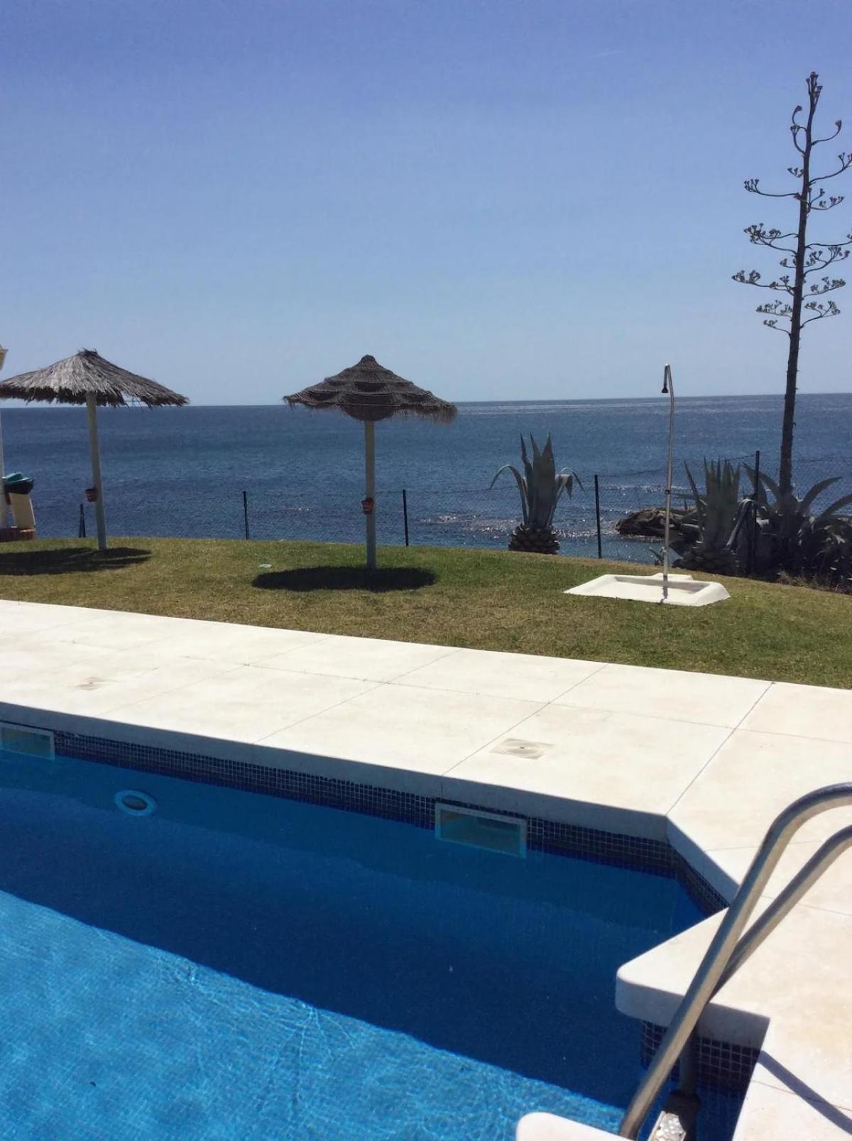 Playa Paraiso 86 - Townhouse At The For Up To 6 Guests Casa de Férias Manilva